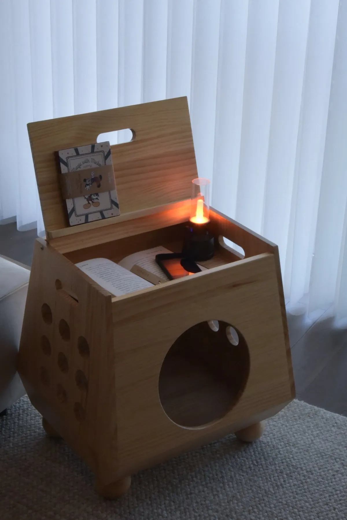 Hug Nightstand photo 6