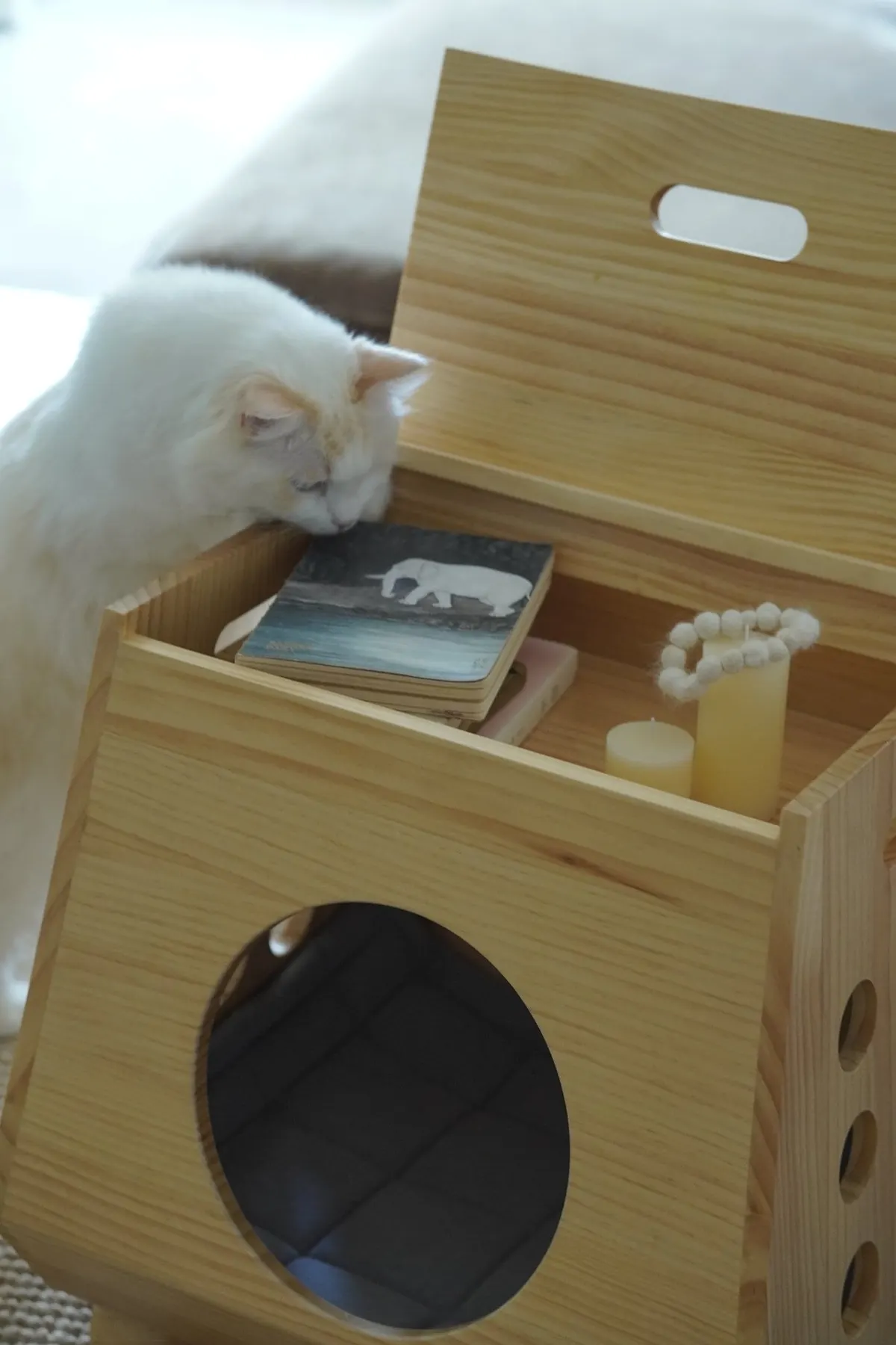Hug Nightstand photo 9